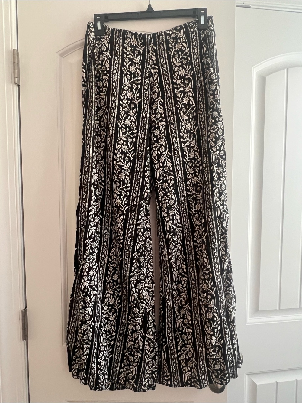 Abercrombie Boho Festival Floral Stripe Flowy Side-Zip Wide Leg Pants Sz 0